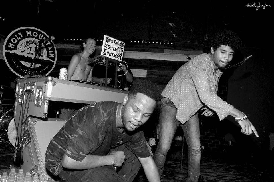 fattonyrap's tweet photo. @xLeNaturel (📷: @shotbylogan) http://t.co/Nxuqniy4ur