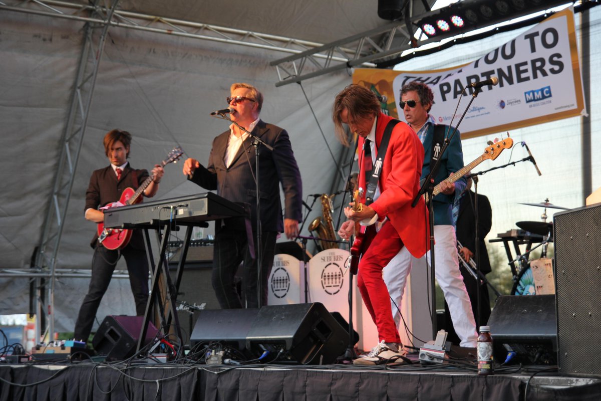 summitbeer's tweet photo. What can we say about @TheSuburbsBand? 100% rock badassery! #BackyardBash2015 @mnmusicco @TheCurrent http://t.co/jyOLW89I42