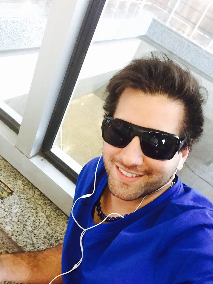 RadioCarolina's tweet photo. #ElSolDeChile al aire en @RadioCarolina programa en el INSTAGRAM
@javitoT51 http://t.co/kbNEZd4jHA