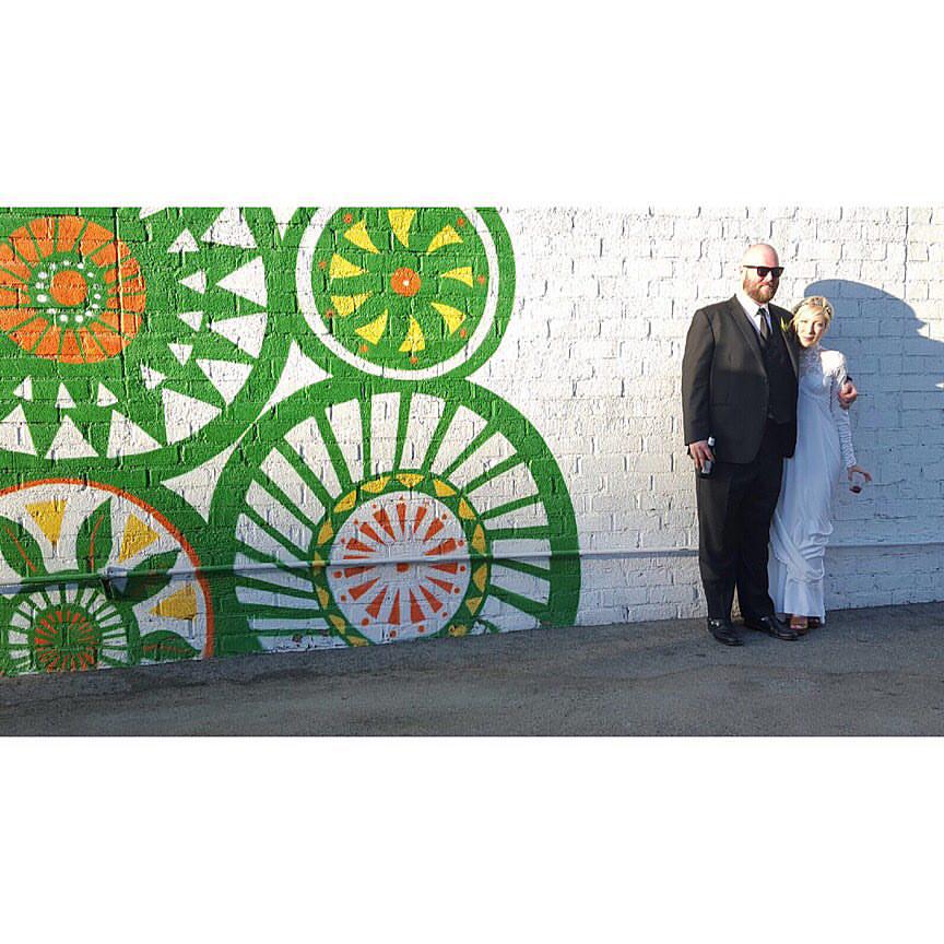 hustlebustlewed's tweet photo. Can't believe it's been over a week since this love fest at @STUDIO1342 ! Congrats, Charlotte &amp; Lee! http://t.co/CmS3uAFVrm