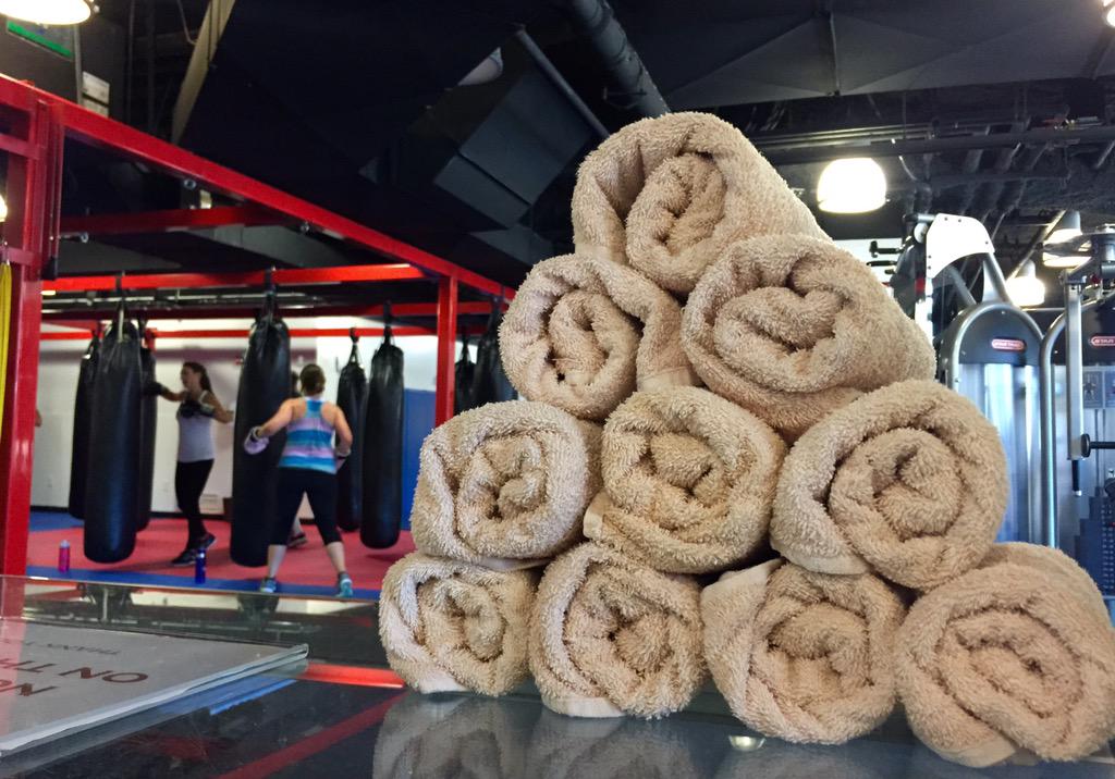 UrbanBoxingDC's tweet photo. Don't worry about breaking a sweat we've got you covered, grab a towel at the front desk! #Fitness #BurnToEarn http://t.co/mAelmaiDmd