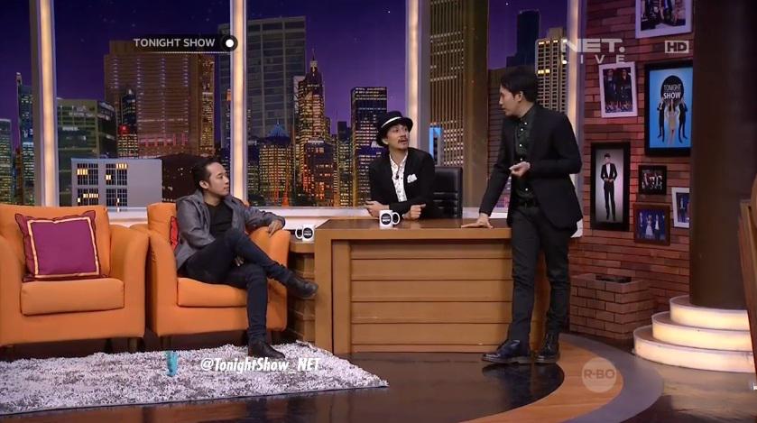 TonightShow_NET's tweet photo. Saatnya ngobrol seru sama @DennyCagur :D @netmediatama http://t.co/QWwaiQ159q