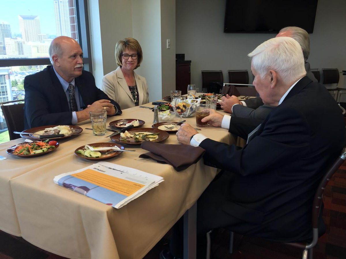 adietrick's tweet photo. @farmerdon72 and @dicklugar discussing trade over lunch at @infarmbureau  #farmsmatter http://t.co/HCXaFa4J1A