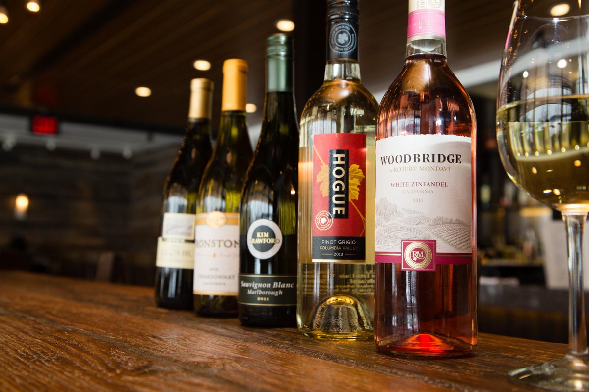 MilestonesCa's tweet photo. Eat, drink and be merry today. #happiness http://t.co/n5iGEmetb6 http://t.co/5eY8u4cfPE