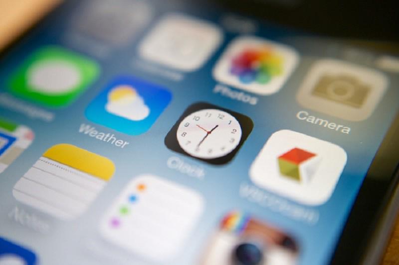 eTeknix's tweet image. Apple’s New iOS Has Already Been Jailbreaked dlvr.it/C9dPS6 #News #appleios9 #appleios9jailbreak