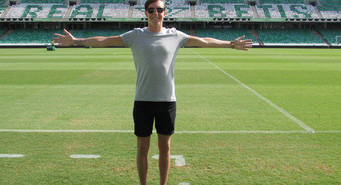 RealBetis's tweet photo. La historia de @LajnusLovgren: La pasión por el @RealBetis en Suecia

http://t.co/pjJ85Itoq5 http://t.co/cOdD1j7j3l