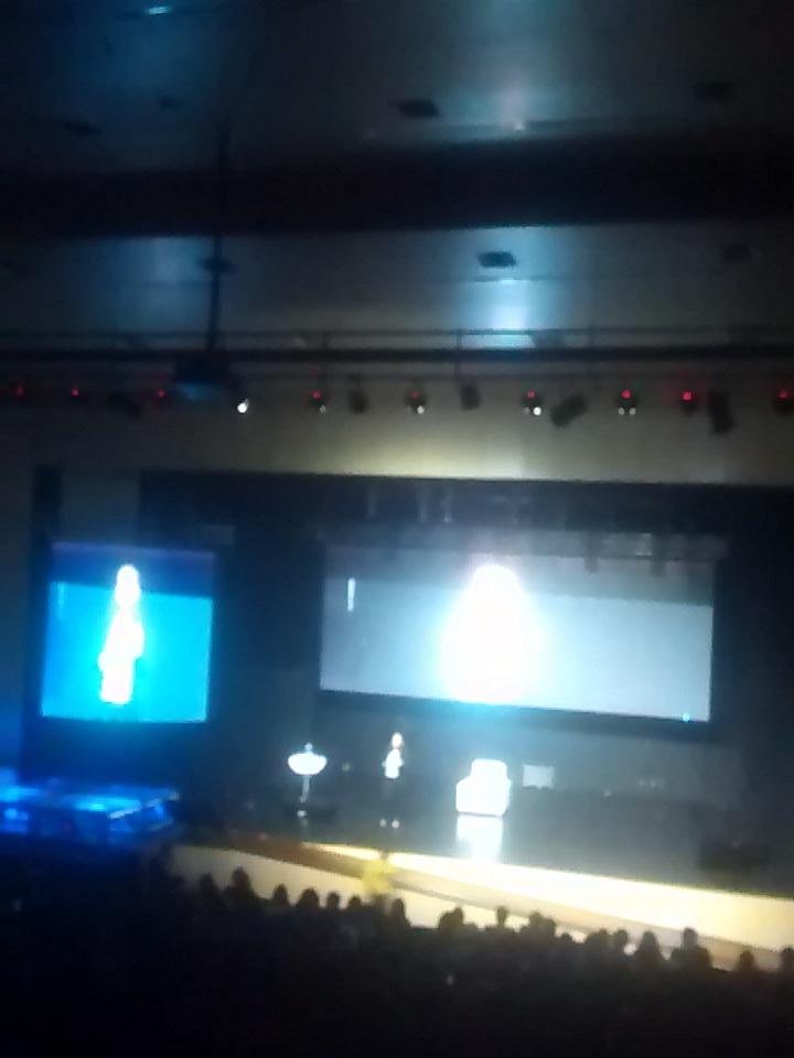 sandraarbelaez's tweet image. .@rahafharfoush  iniciando la ponencia en #TeleWorkWeekCo asesora de @BarackObama