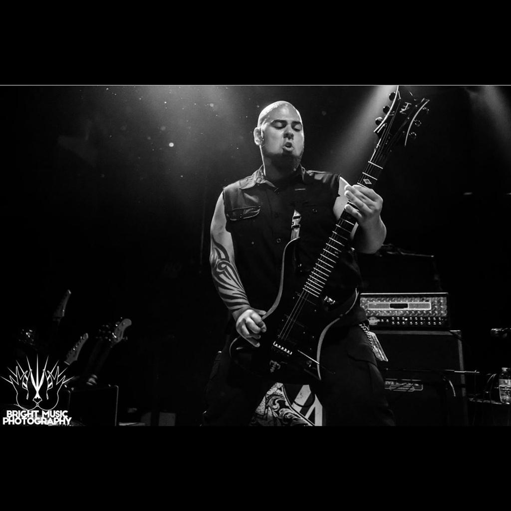 ScareDontFear's tweet photo. Happy birthday to our guitarist T-Mac @Tom_McNamara_! Go wish him a great day!
#ScareDontFear #DominateTheStates http://t.co/k4suxene0C