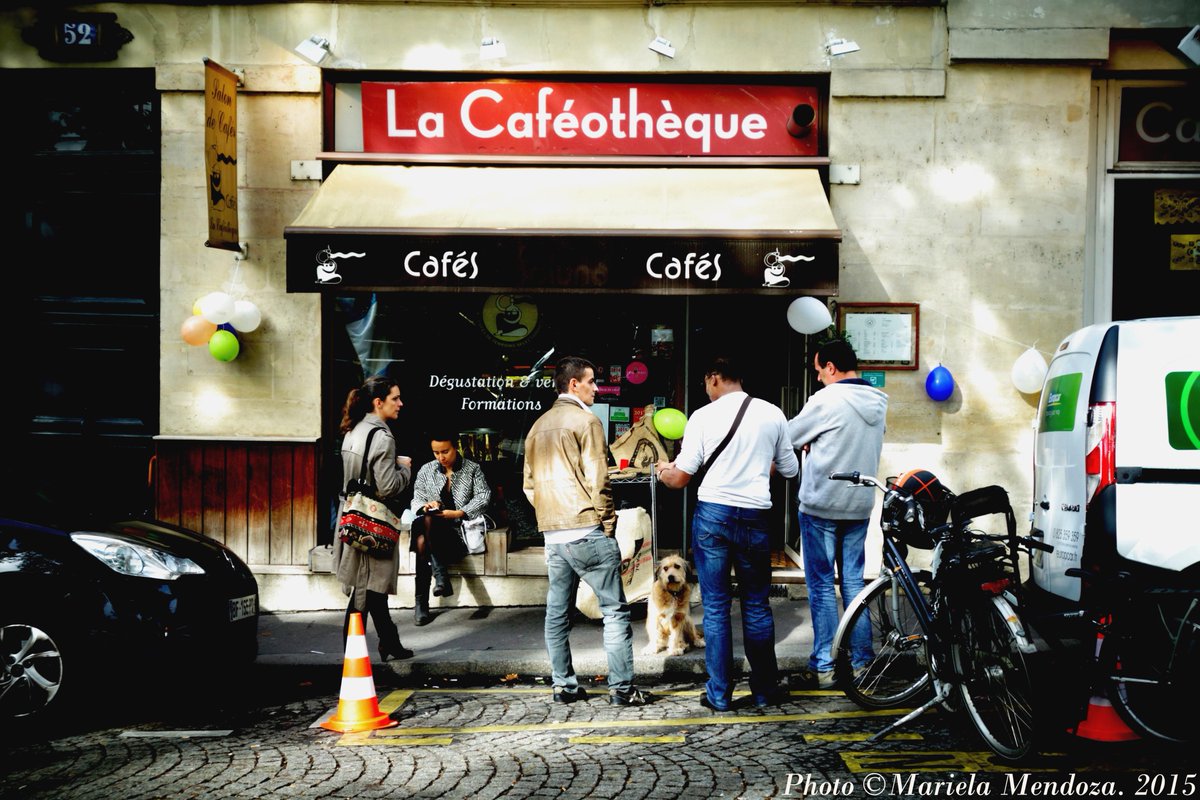 MMArchitecture's tweet photo. ... and Photographer for the parisian coffee shop @LaCafeotheque ;) hehe #coffee #coffeelover #Paris #Cafeotheque http://t.co/xCPg2INAVB