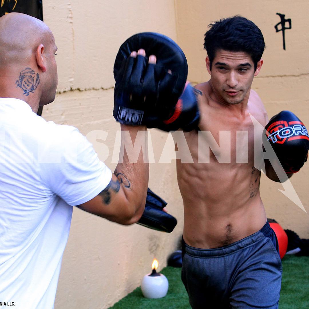 Tyler Posey News on X: "Better quality photo of @tylergposey training with  @Ambienjackson thanks to @EllisMate for uploading. http://t.co/NFZctq2BUx"  / X