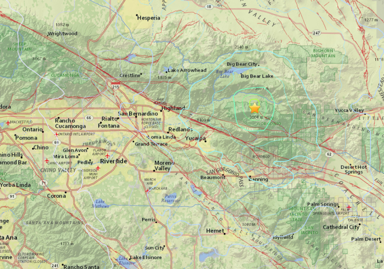 KTLA's tweet photo. Update: @USGS downgrades Big Bear-area quake from magnitude 4.5 to 4.0 http://t.co/4Tr8wSpmNJ http://t.co/6qZzcNRbMt