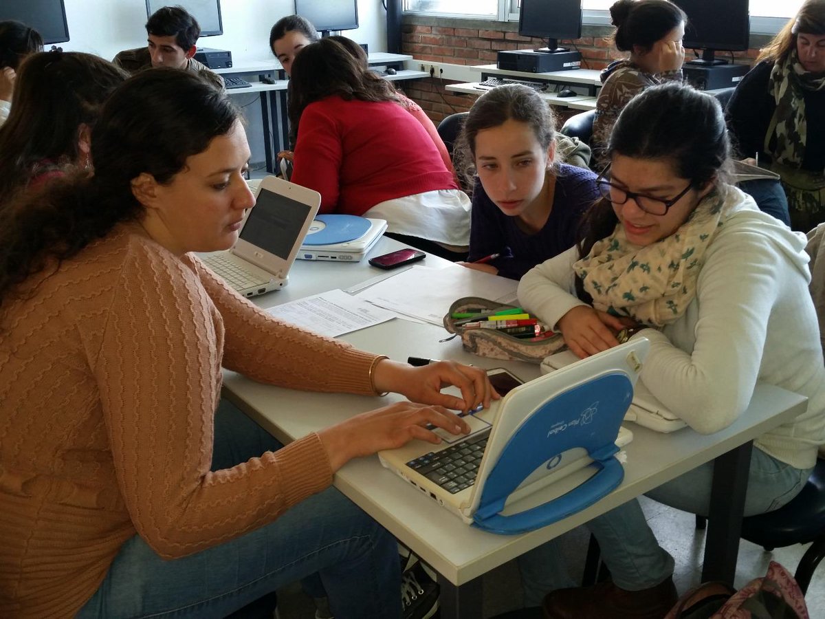 CabreraBorges's tweet photo. @FormacionTDCFE Formulamos preguntas, revisamos prácticas... http://t.co/WKfXsYAemI