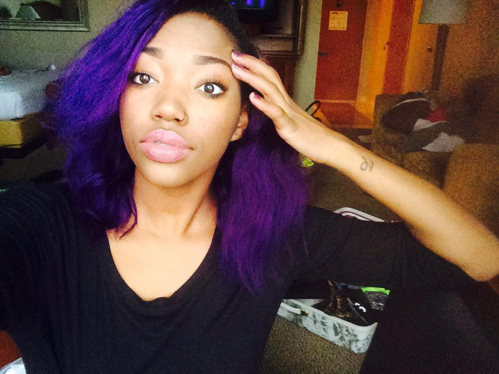 _CallMeBubbles's tweet image. 💜away💜