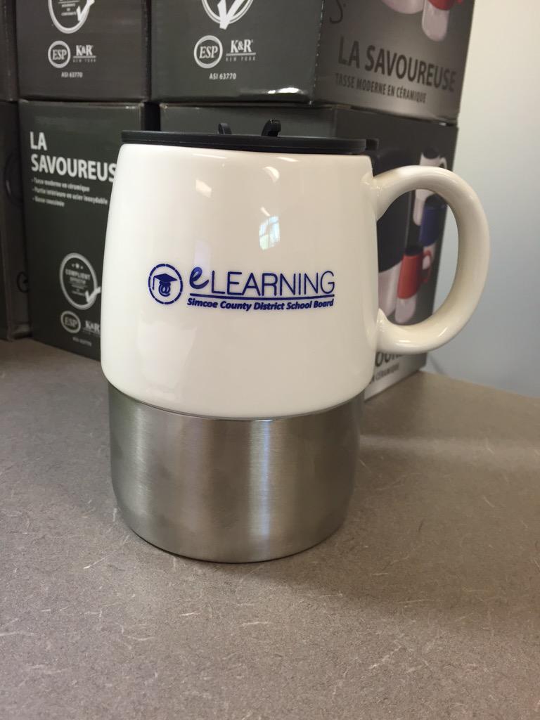 jocelynh95's tweet photo. New @Scdsb #scdsbelearning swag!! http://t.co/ZZEZvfqWk6