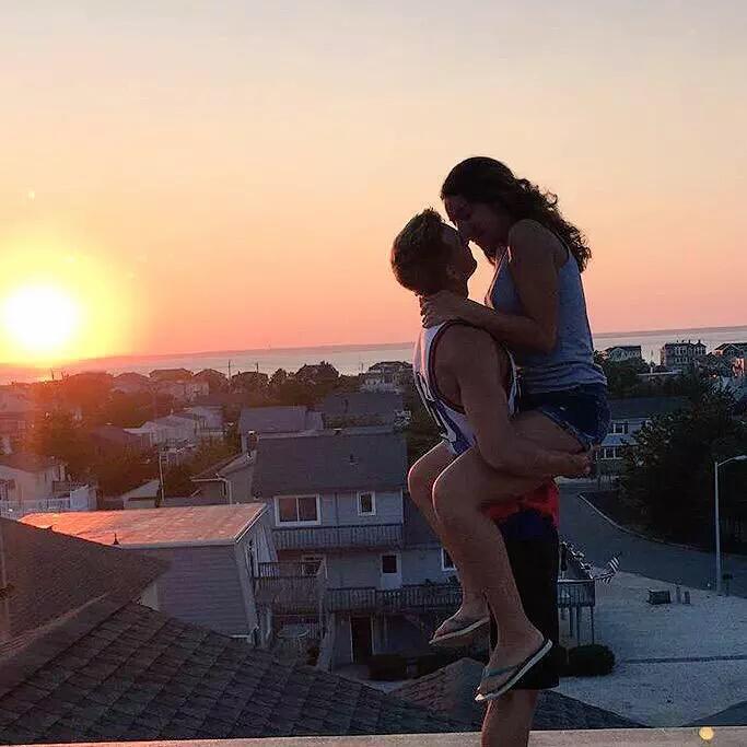PerfectsPics's tweet photo. Les couchers de soleil entre amoureux http://t.co/Ic4wKWe3yL