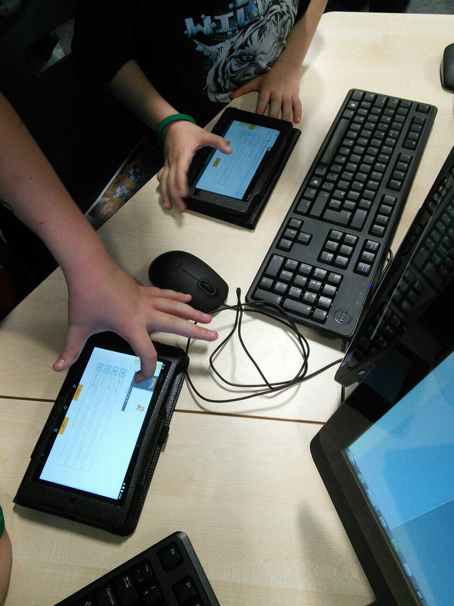 SSCS2007's tweet image. Quiz time with the tablets in ICT. #sscsopen