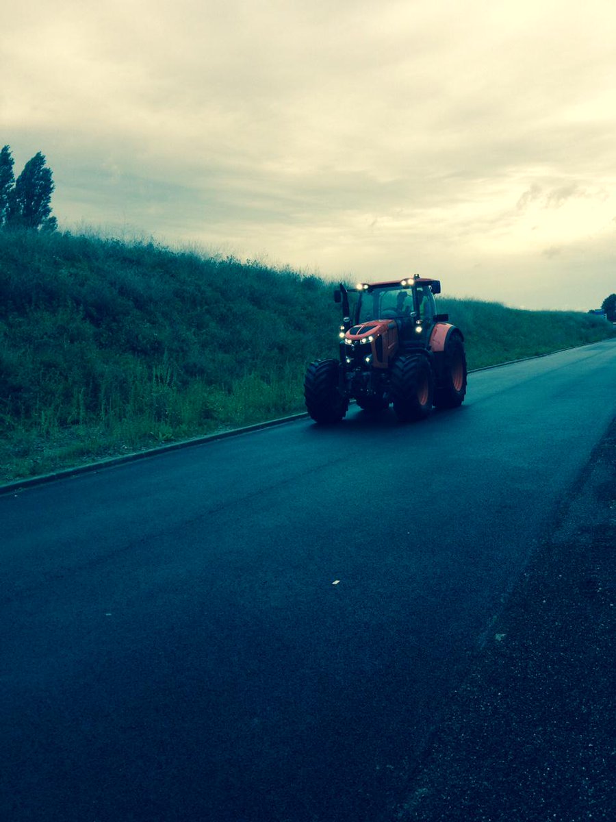 KubotaUK's tweet image. Check out this M7001 fresh off the production line at the Kubota Farm Machinery factory in Dunkirk!