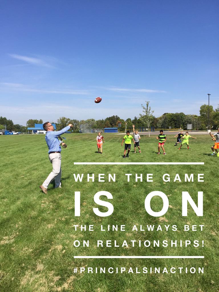 So great to connect with 5th graders at recess! #GWgreats #PrincipalsinAction