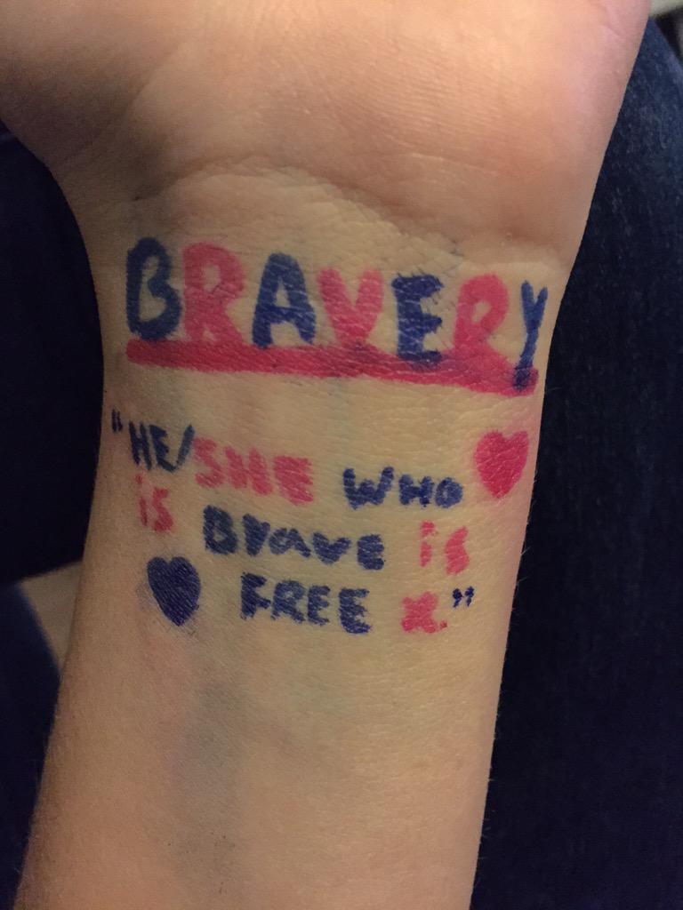 diamondjjong's tweet photo. #ProjectBravery 🌈💗 @ombziall @flowerniall @projectxbravery http://t.co/3NzYHh4beL