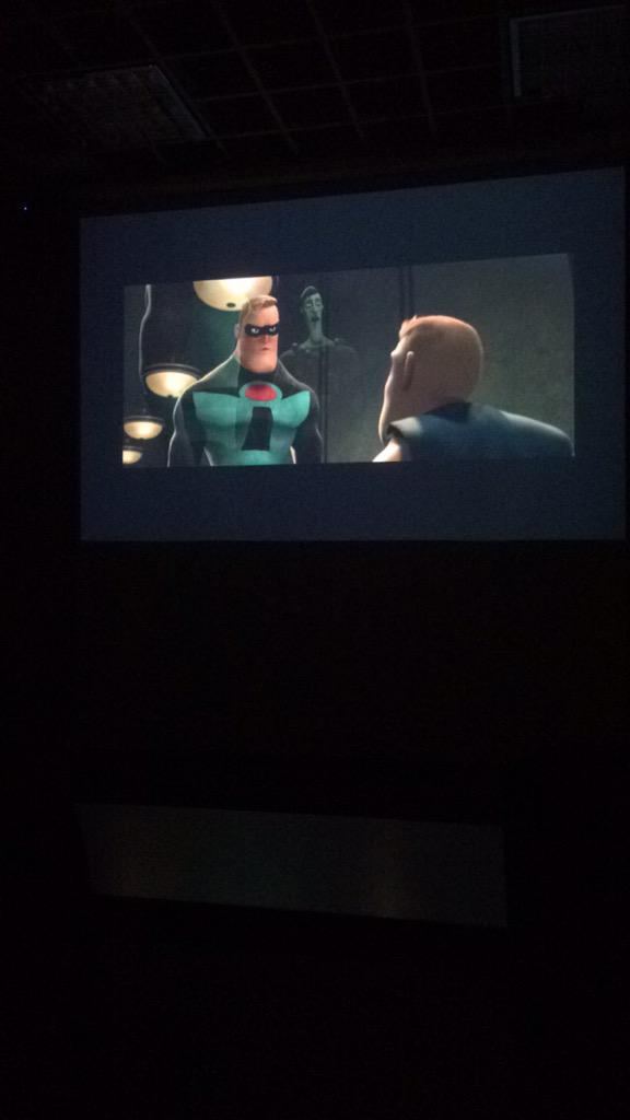 emmzieez's tweet photo. Movie night! #AIASbsu #AIASbulkup #AIASmwq #AIASmem15 http://t.co/jcddNGR1yr