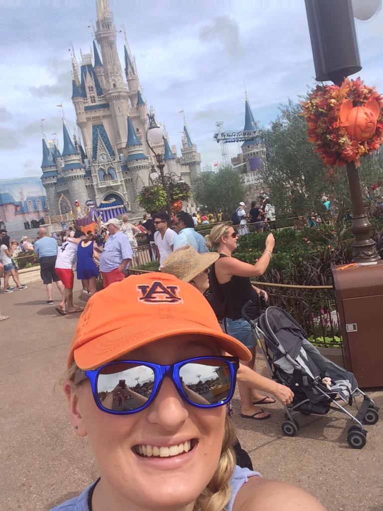 ksuddueth's tweet photo. War Eagle all the way from Orlando, FL @DrunkAubie http://t.co/YruMra9GJr