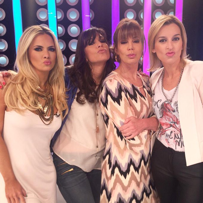 El team @BenditaOk listo para comenzar el programa!! http://t.co/bUr17woTQe
