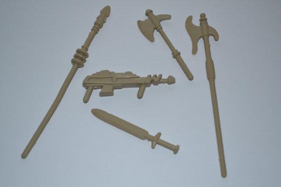 ImLostDaily's tweet photo. Original from the Castle #GraySkull #Heman weapon set. These are from the 1982 castle - http://t.co/GVfUyfRyEb http://t.co/agh6QQK3kH