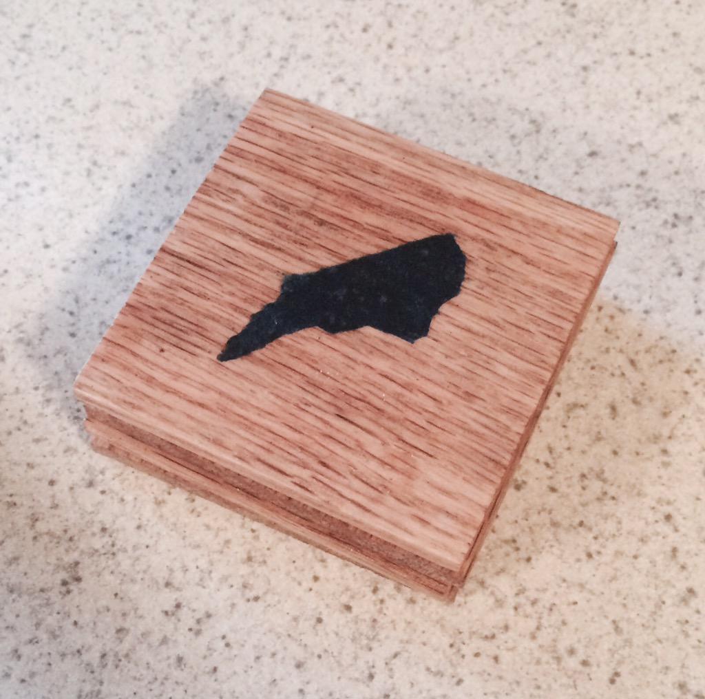 ScrollartDesign's tweet photo. Coasters. Just finished to go in the store  A Bit of Carolina 
#scrollartdesigns  #abitofcarolina http://t.co/uEdajm40WL