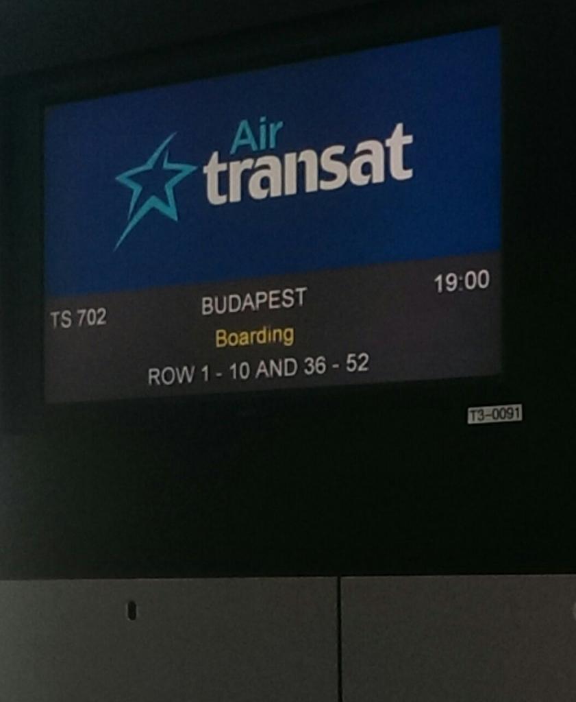 NaomiMison's tweet photo. And the journey begins again #wanderlust #goodbyeyyz #helloBUD http://t.co/Mso9LxYnAi