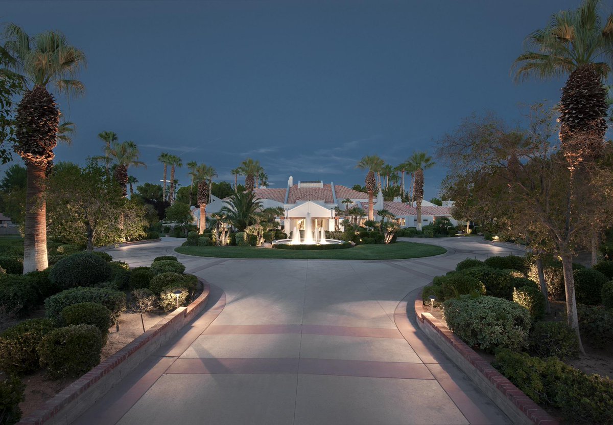 realtordotcom's tweet photo. The 5 craziest features of Las Vegas’ famed Primm Ranch (did we mention the shooting range?): http://t.co/zCCLwVXAjs http://t.co/AVd87AtJkv