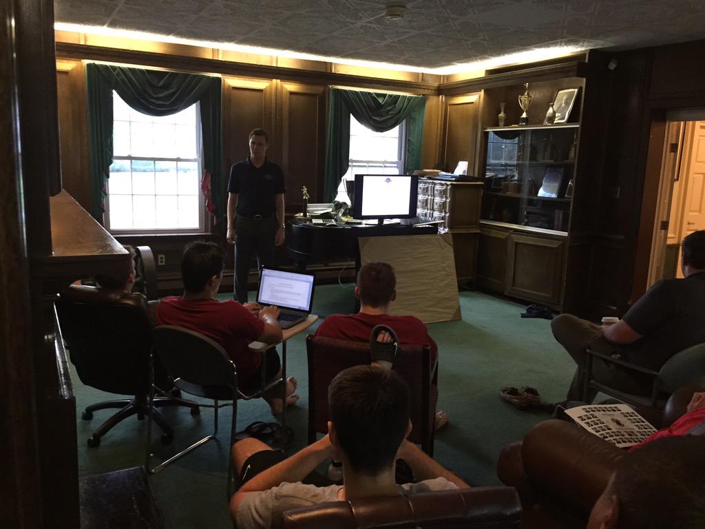Matt_Kifle's tweet photo. @PhiPsiOWU getting FIPG/Risk Management presentation from @PhiKappaPsi ELC Zach Herge. #Innovation #Educate http://t.co/n4sqIbK6DT