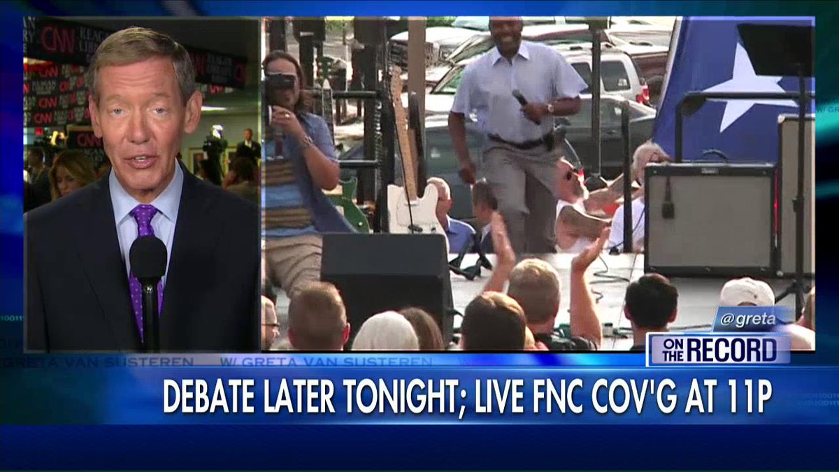 FoxNews's tweet image. Carl Cameron: Trump's opponents have been hammering him for weeks, to not much avail. #GOPDebate #Greta