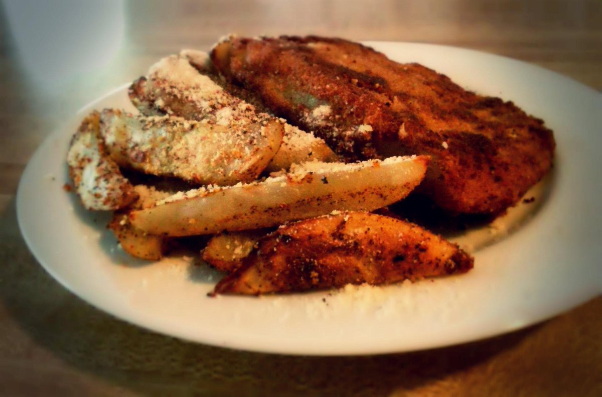 NannyG13's tweet photo. Homemade fish and chips #CookWithWhatYouHave #DamnImGood http://t.co/8FNIfeKIdt