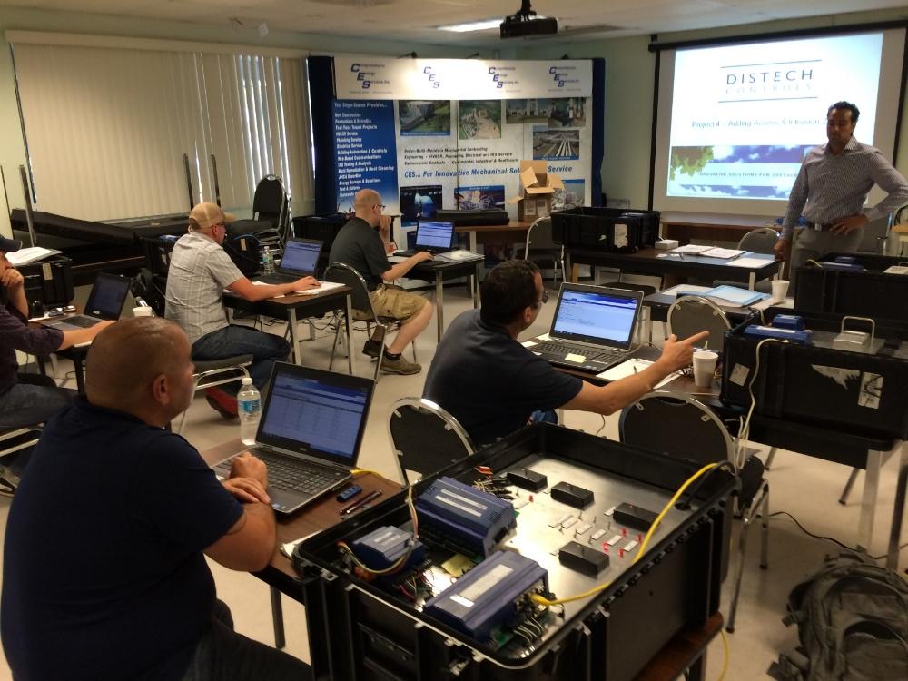 CompEnergySrvs's tweet photo. Hands-on training @compenergysrvs with @DistControls_en #NiagaraAX #buildingautomation http://t.co/6wFhM45Pc5 by http://t.co/FY0iXWe1u3