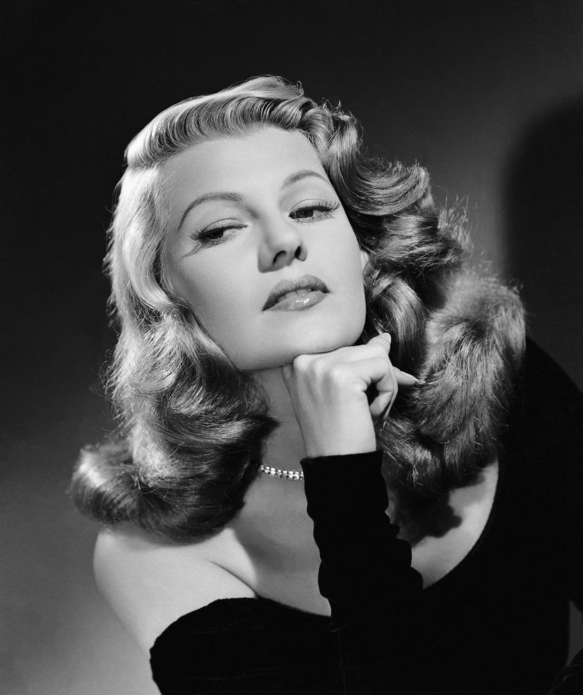 Fascinating Historical Picture of Rita Hayworth in 1945 