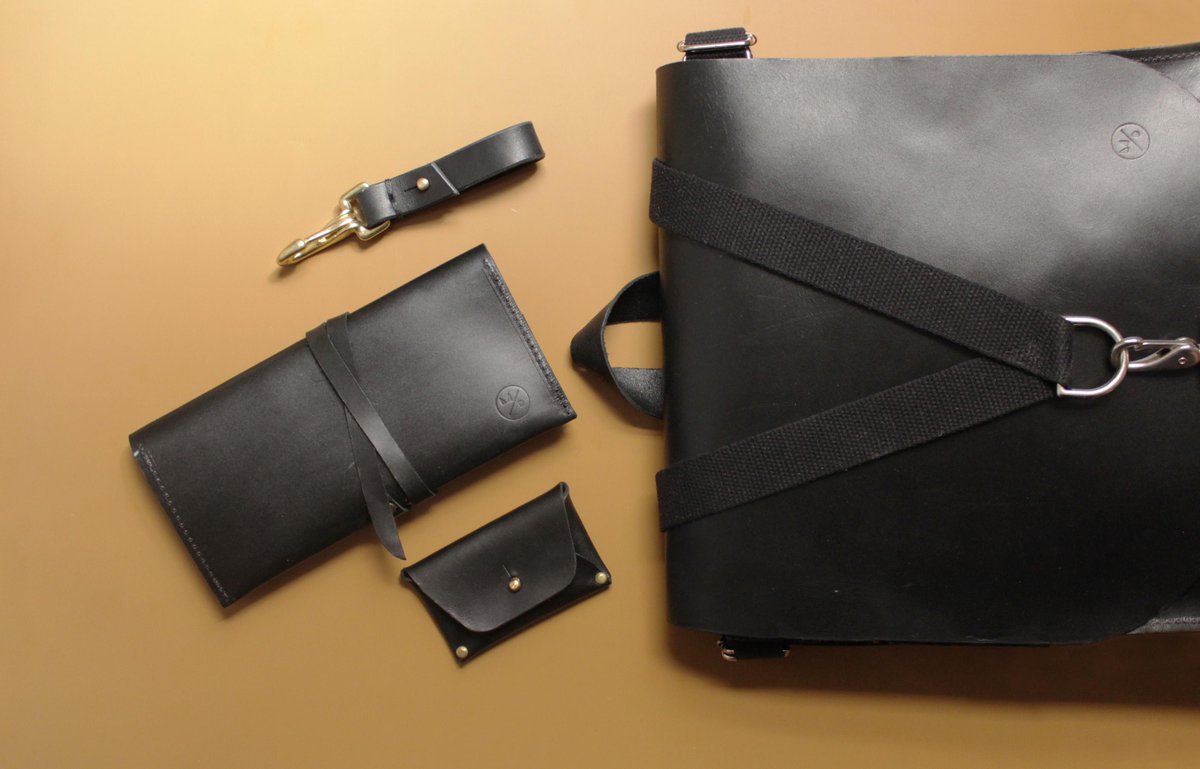 materialsproces's tweet image. Our favorite styles are now in black. #materialsandprocess #madeinusa #design materialsandprocess.com/collections/sh…