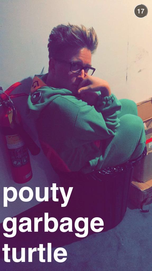 cosmospml's tweet photo. RT to vote #TylerOakley for the #Streamys 100!!! http://t.co/rxXvW2tKW4