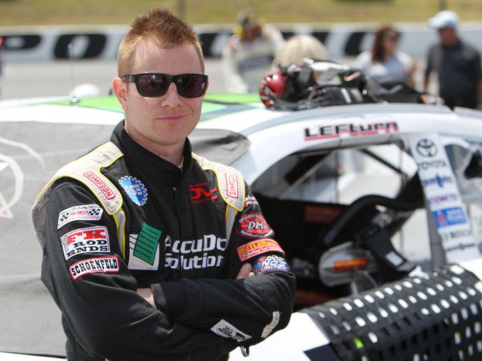 Happy 40th Birthday to our dear friend, Jason Leffler! We miss you bud. 