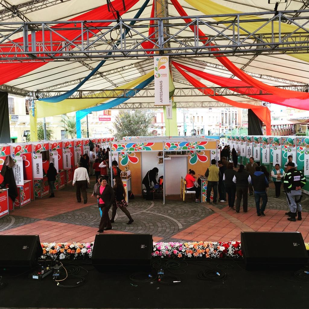 real_eventos's tweet photo. Lo mejor para tus eventos
No olvides seguirnos en Instagram: @real.eventos Contactos: 0939096336 - 0980914898 http://t.co/Fx3ANvNCh7