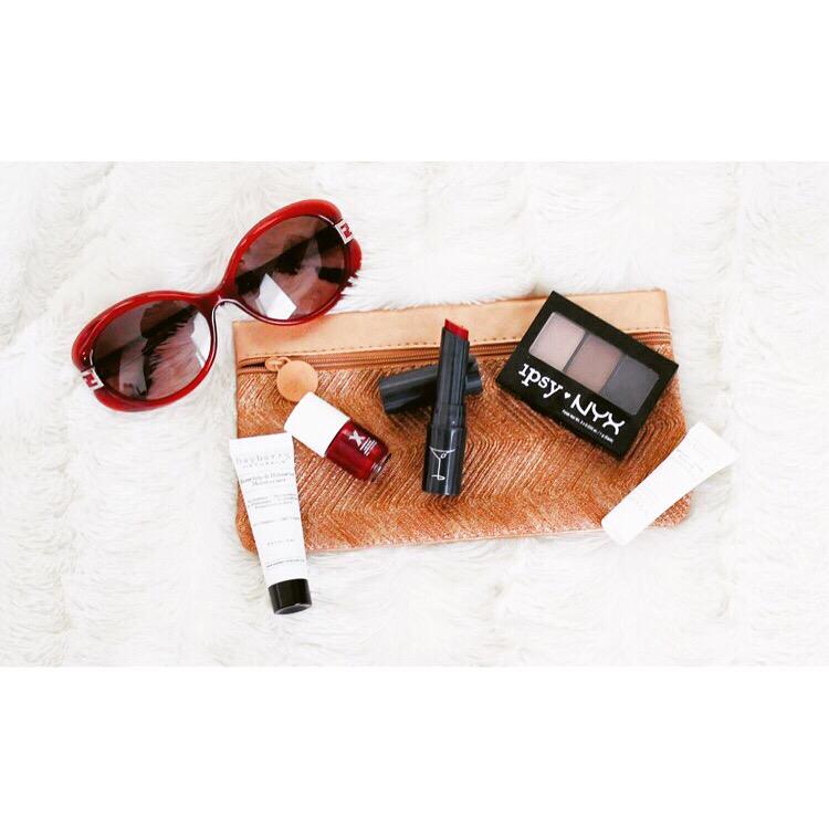 Gypsymarie_blog's tweet photo. September @ipsy #GlamBag with @fendi 😎 @formulaxnail #ignite 
💋 #StarletCocktail @nyxcosmetics #ipsynyx01 @Aveneusa http://t.co/evunAKx0BM