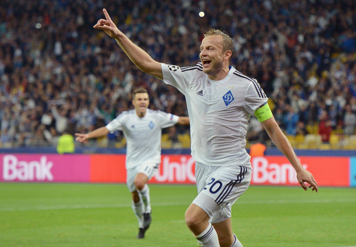 ChampionsLeague's tweet photo. Plenty of tension, drama and some stunning goals in the first half. Which has been your favourite strike so far? #UCL http://t.co/rchqycGLDD