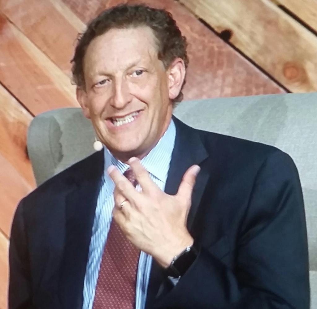 chris_spear's tweet photo. This isn't about baseball...  this is about creating shared experiences.  #larrybaer # giants #DF15 http://t.co/depOD8uMNH