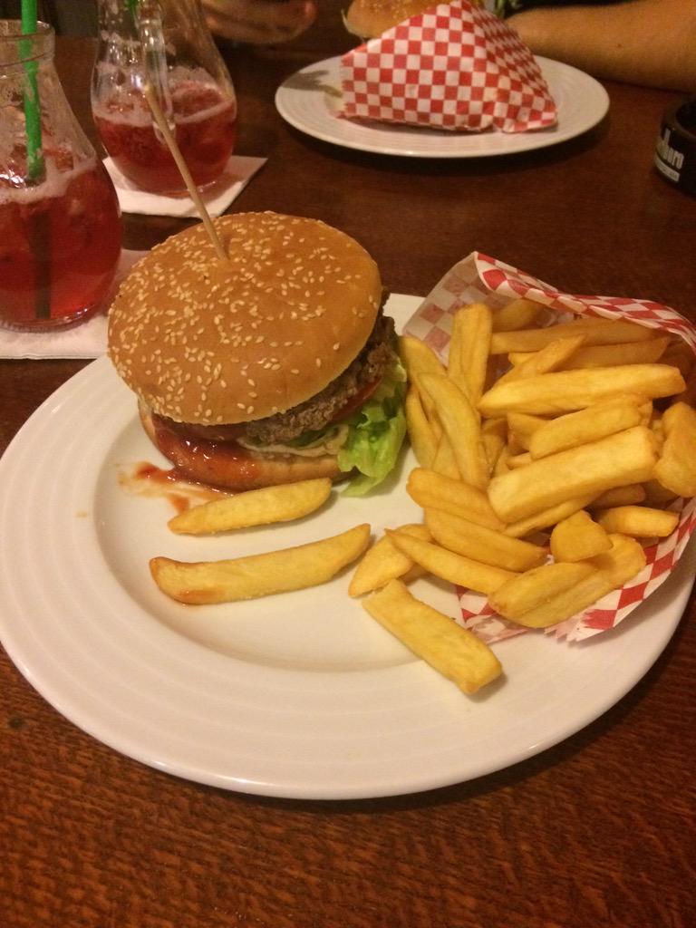 SmidJskub's tweet photo. #dinner#aftertraining#gym http://t.co/asHf9uFGJL
