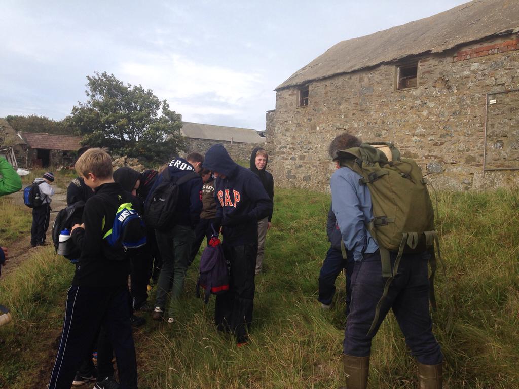 TYFGuides's tweet photo. Great day #adventuring with @MonmouthSchool #tyflife @celticcamping #adventureintelligence http://t.co/g1HiYj78Cz