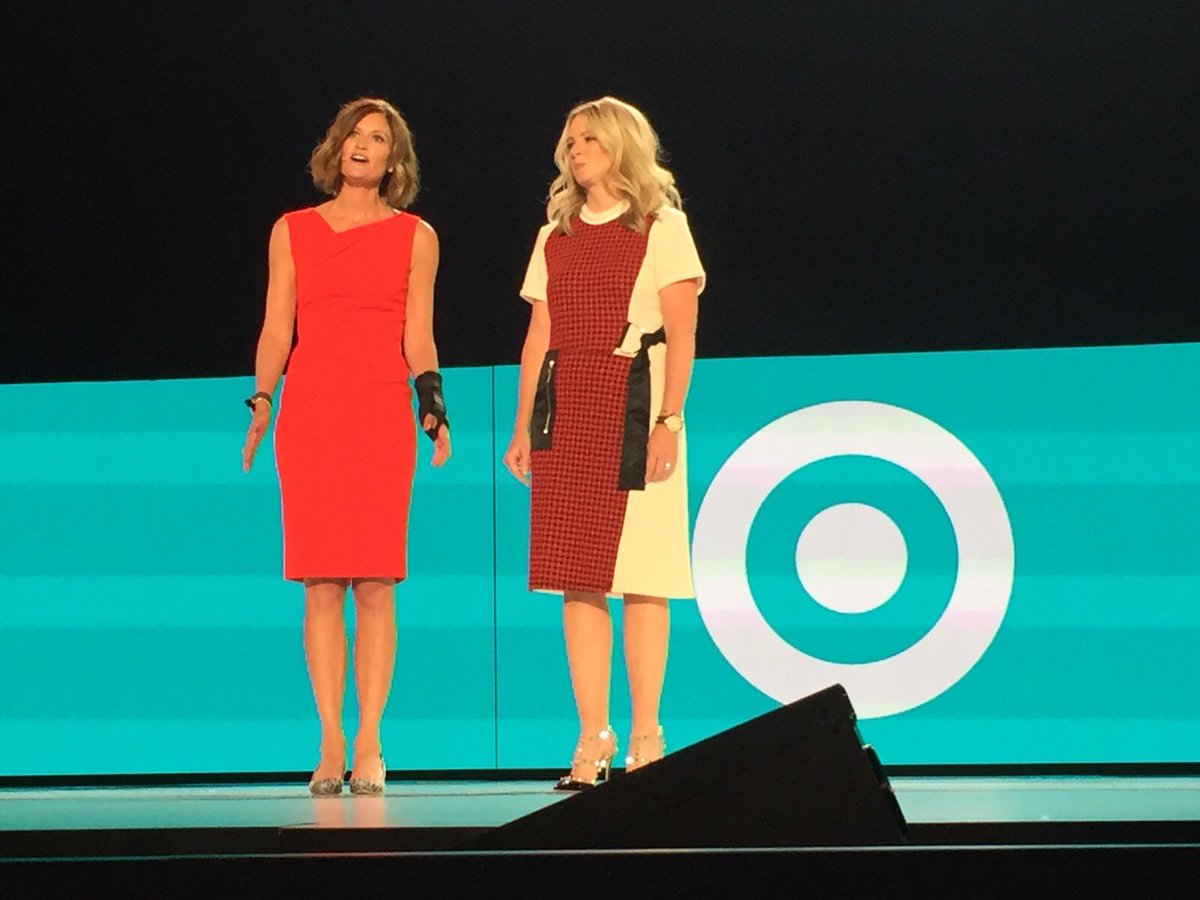 Those Valentino Rockstuds 👠😍😍😍 #FNW2015 ”