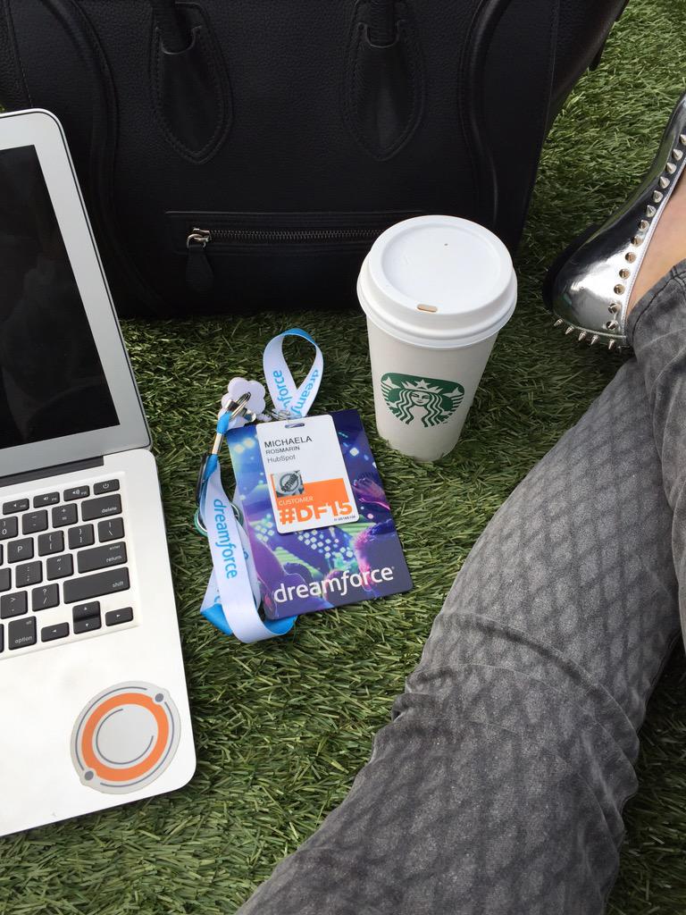 MARosmarin's tweet photo. My own little office at #DF15 💙 http://t.co/fci3sWNeIl