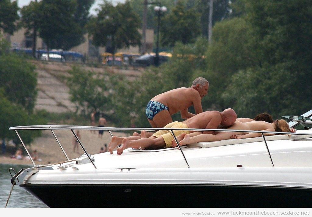 FuckMeOnBeach69's tweet photo. #flasher #exhib #pussy #nipple #voyeur #upskirt #panty #nudist #naturist http://t.co/l3D2WsAffH