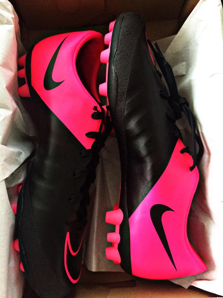 PattisonJacob's tweet photo. New rides 👀❤️⚽️ http://t.co/oEZf82ZCMu
