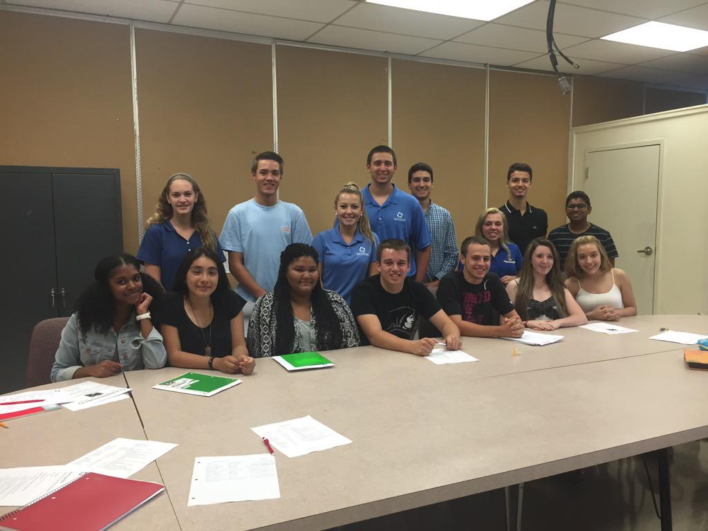 oliviastonedeca's tweet photo. Great first meeting with the 2015-2016 Rhode Island DECA State Action team!! It's going to be a great year!! http://t.co/6qAmNhLeCi