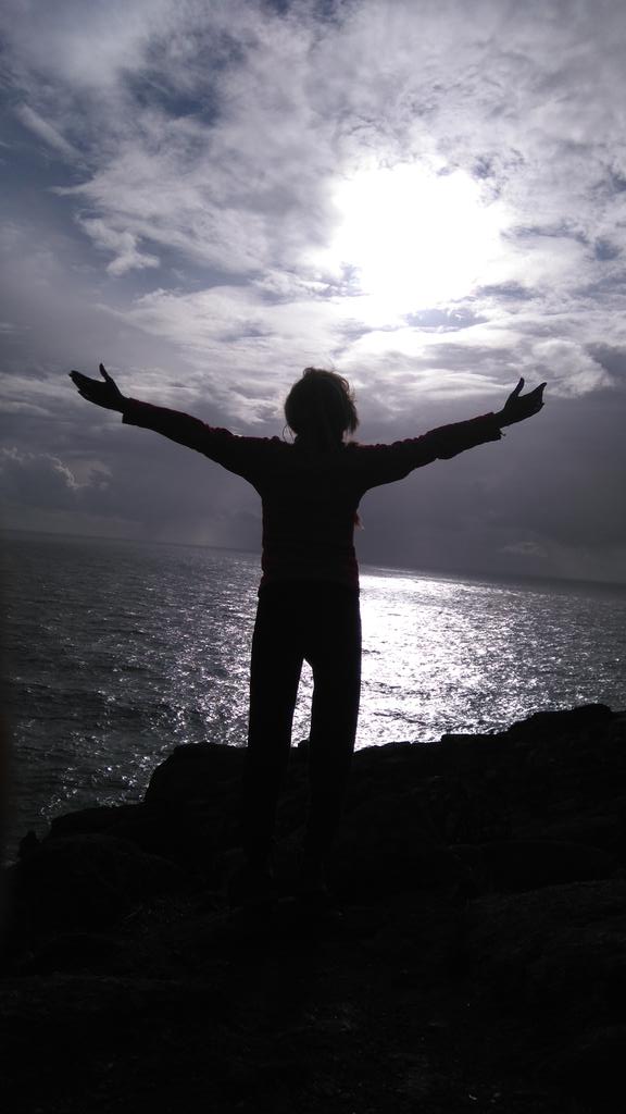 ThanaRey's tweet photo. Prometí volver y aquí estoy Finisterre. #milugarmagico #momentos http://t.co/cn6HImduKf